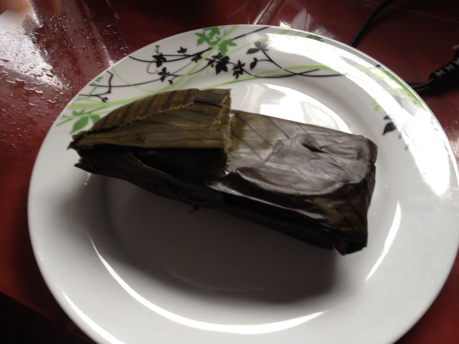 バナナの葉に包まれたタマル