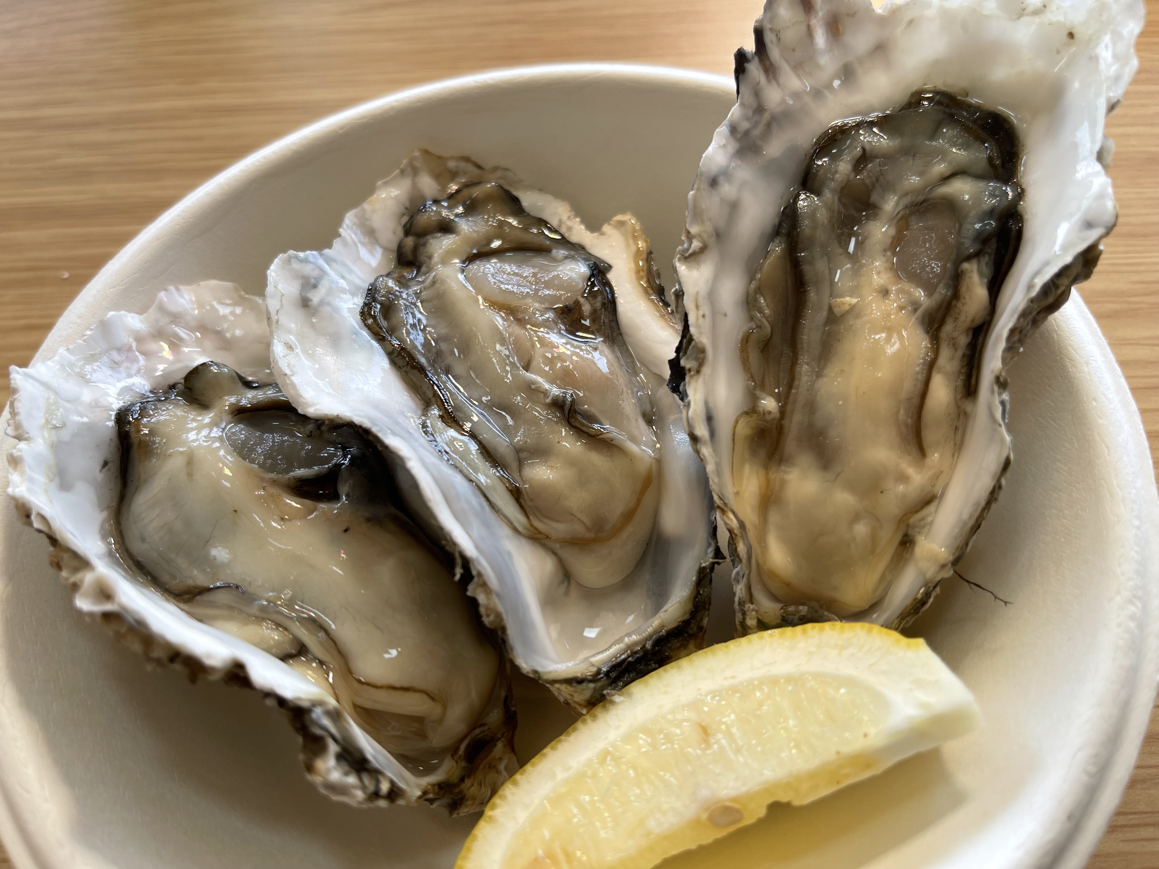 厚岸の生牡蠣